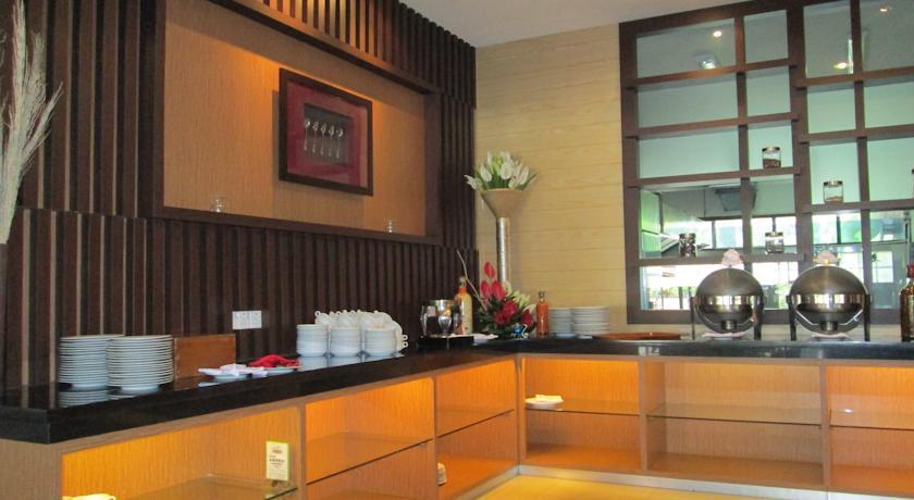 فندق ليمبانغفي  فندق بوتري غونونغ المظهر الخارجي الصورة